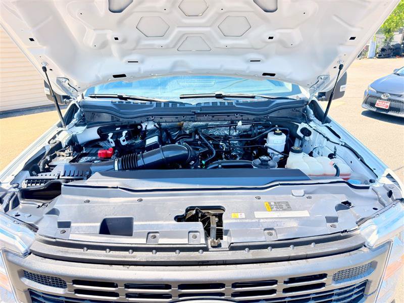 Used 2025 Ford F250 XL AWD/4WD image 9