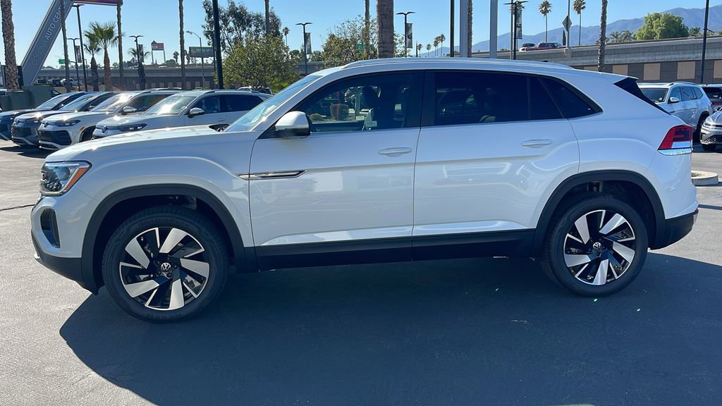 New 2026 Volkswagen Atlas Cross Sport SE FWD image 12