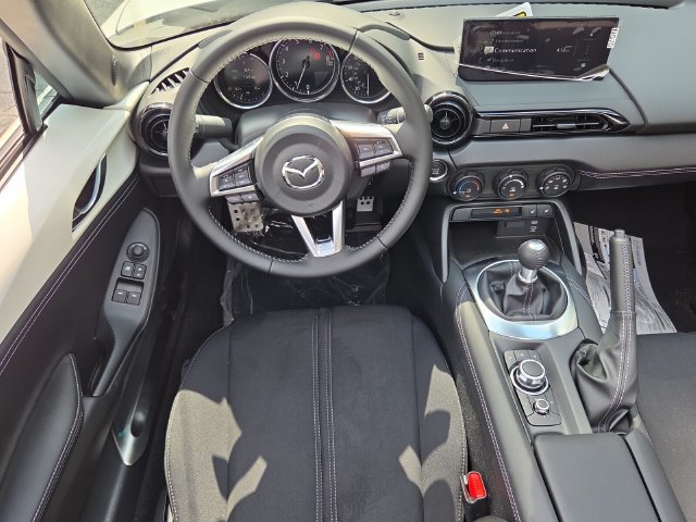 New 2026 MAZDA MX-5 Miata Club w/ Interior Package RWD image 6