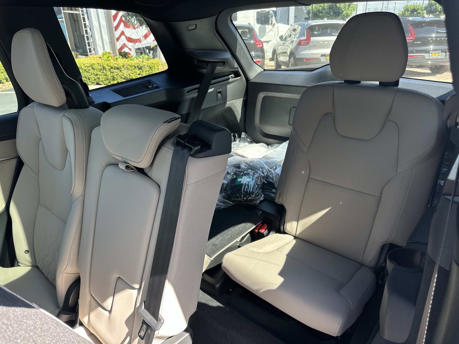 New 2026 Volvo XC90 T8 Plus image 18