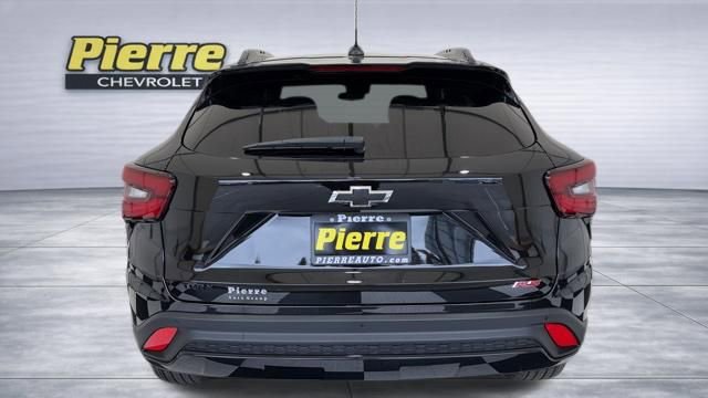 New 2026 Chevrolet Trax RS FWD image 3