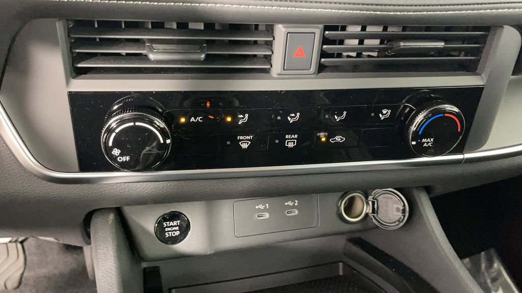 New 2025 Nissan Rogue S image 55