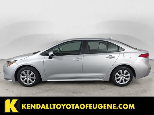 Used 2024 Toyota Corolla LE FWD image 2