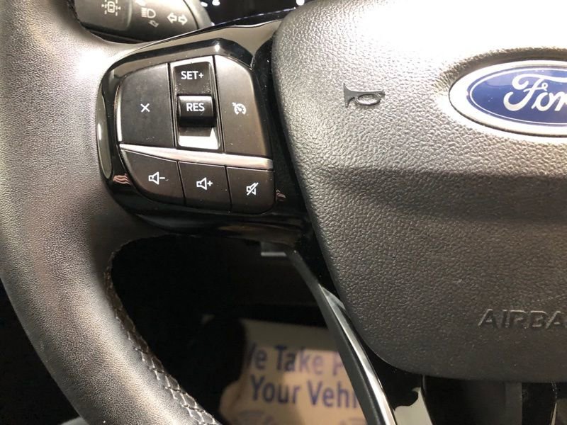 Used 2022 Ford Escape SE w/ Cold Weather Package image 21
