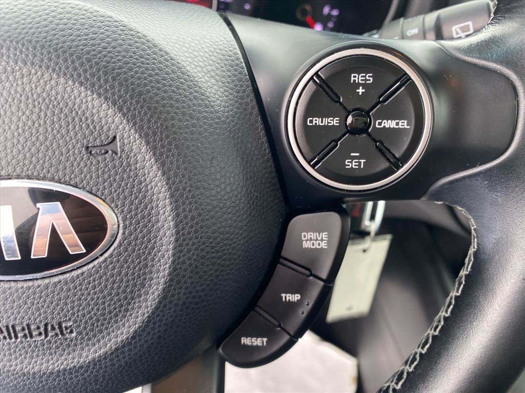 Used 2019 Kia Soul + image 11