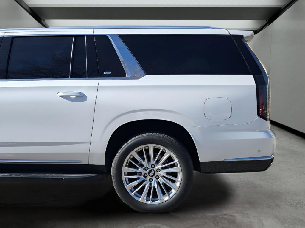 Used 2025 Cadillac Escalade ESV Premium Luxury w/ LPO, Floor Liner Package image 24