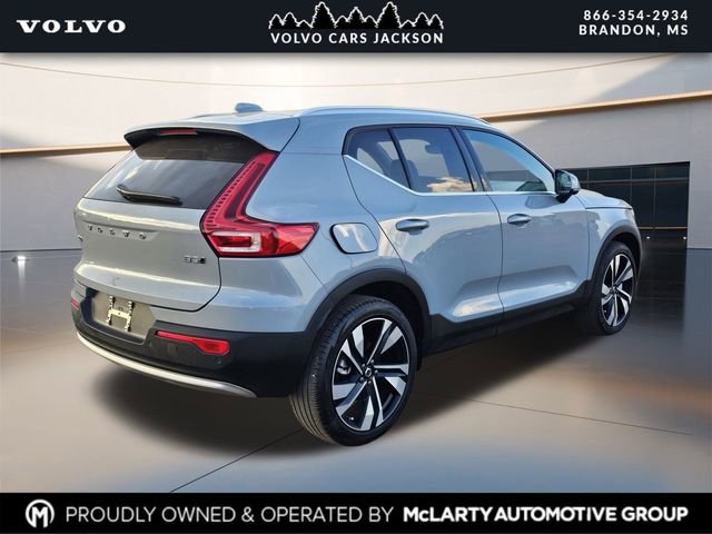 Used 2024 Volvo XC40 B5 Ultimate image 4