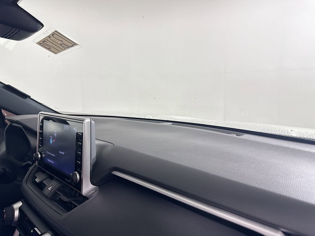 Used 2022 Toyota RAV4 SE image 27