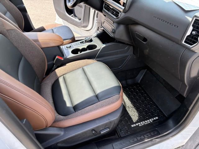 Certified 2025 Ford Bronco Sport Outer Banks w/ Outer Banks Tech Package+ AWD/4WD image 36