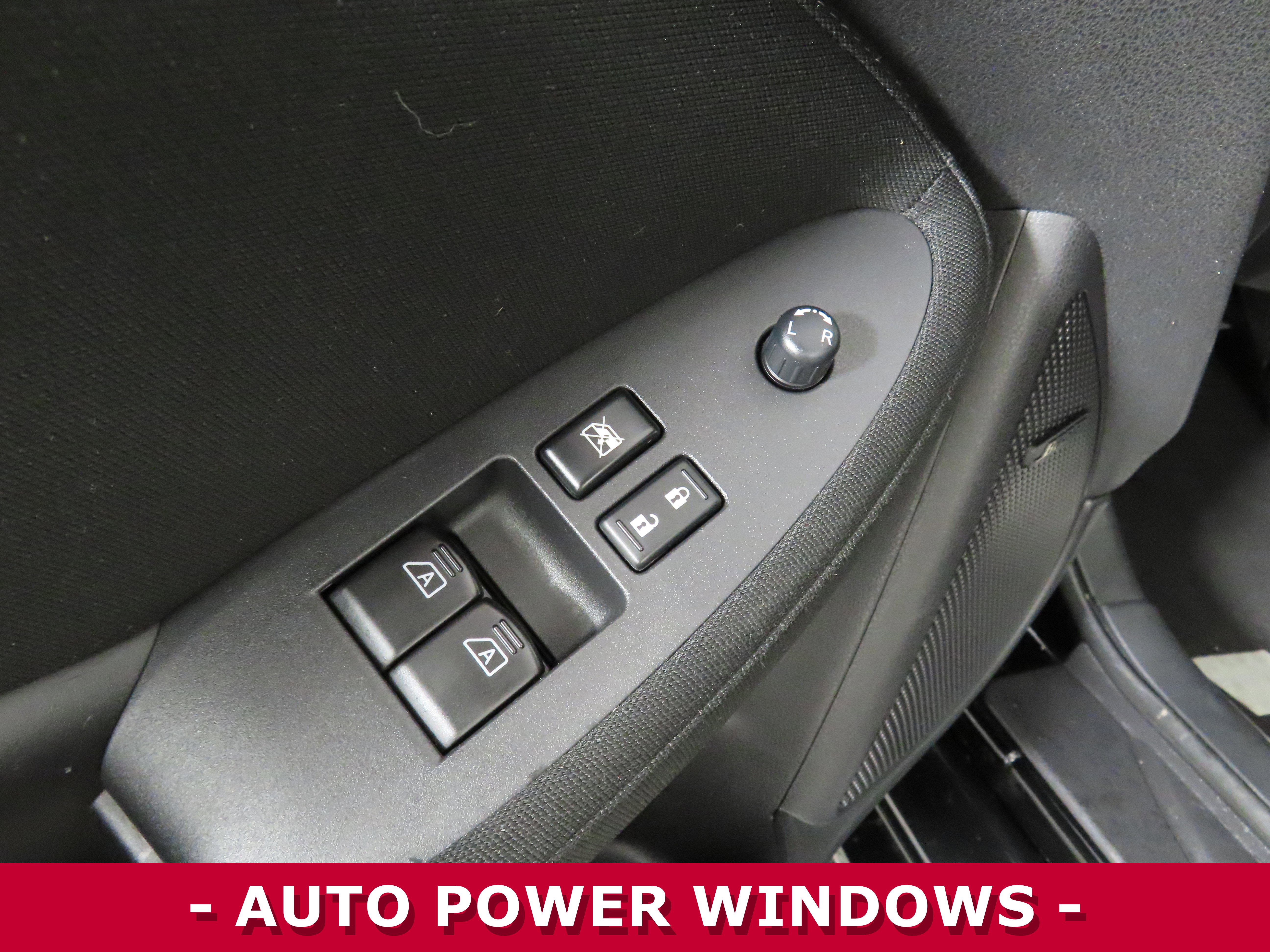 Used 2017 Nissan 370Z w/ Sport Package image 7