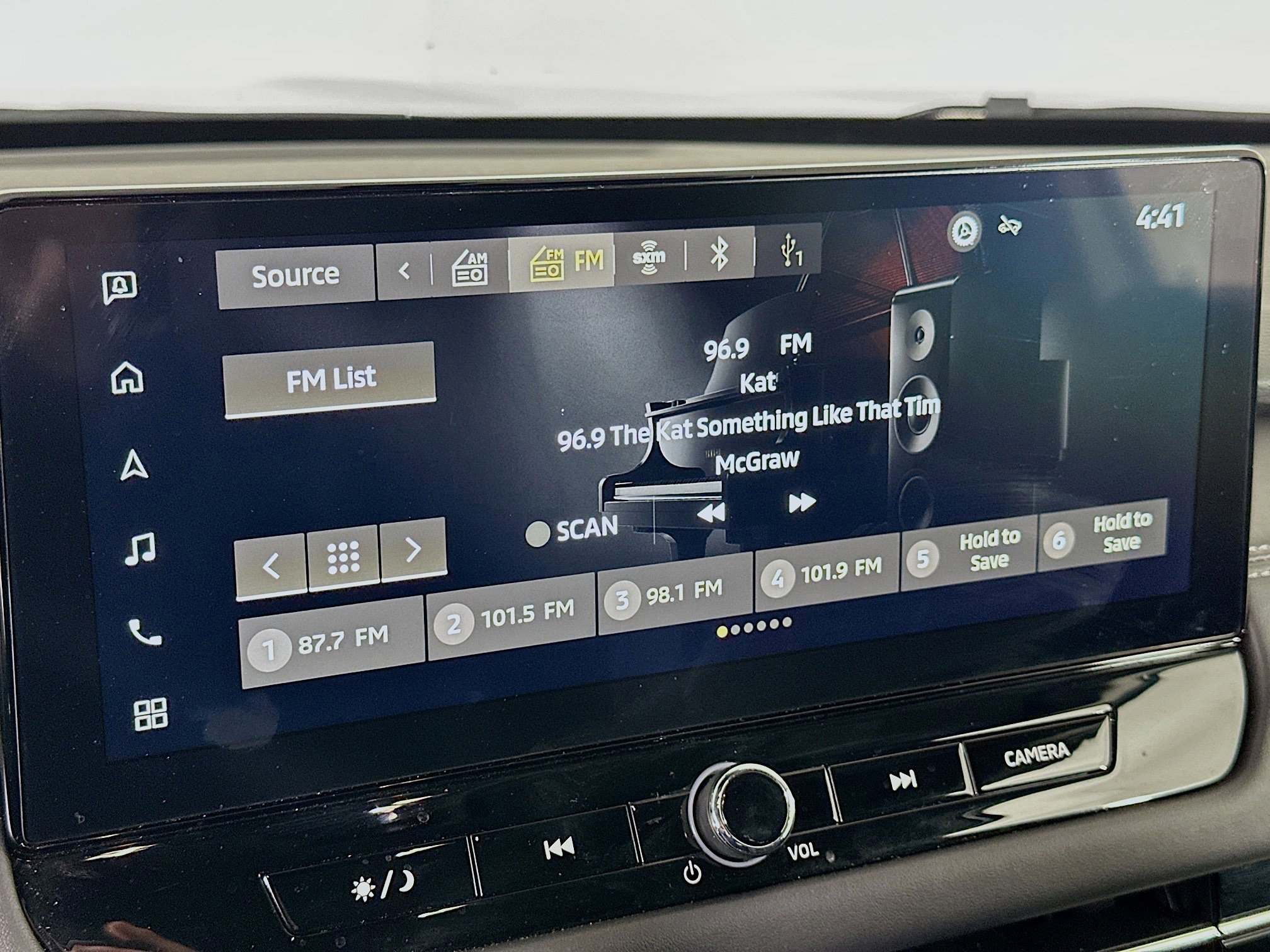 Used 2025 Mitsubishi Outlander SE image 21