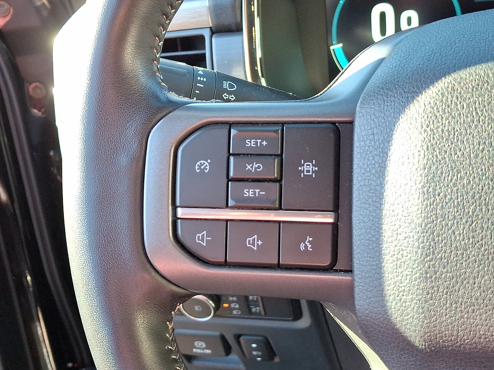 Certified 2022 Ford F150 Lariat image 22