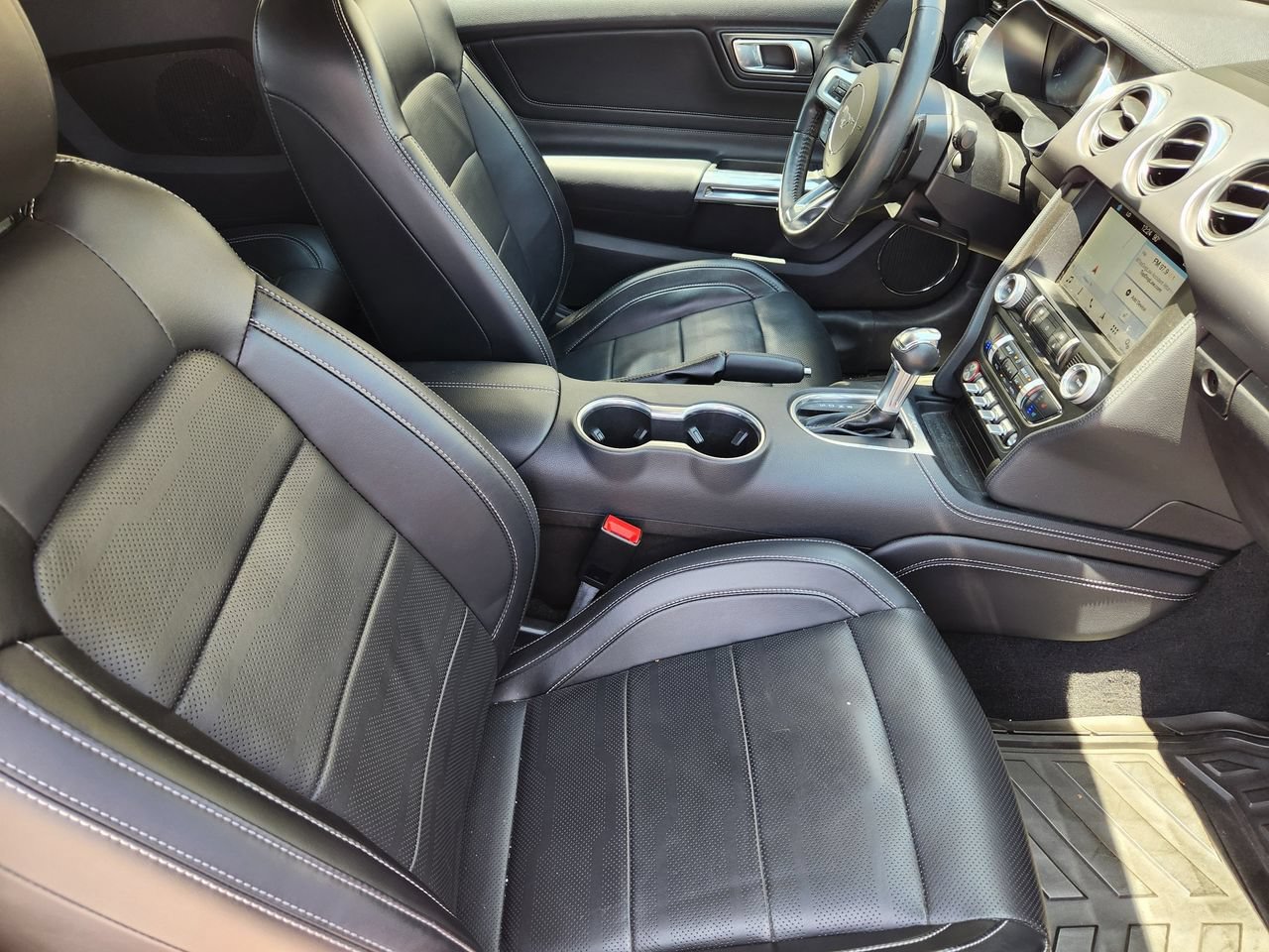 Used 2019 Ford Mustang GT Premium w/ Equipment Group 401A RWD image 11