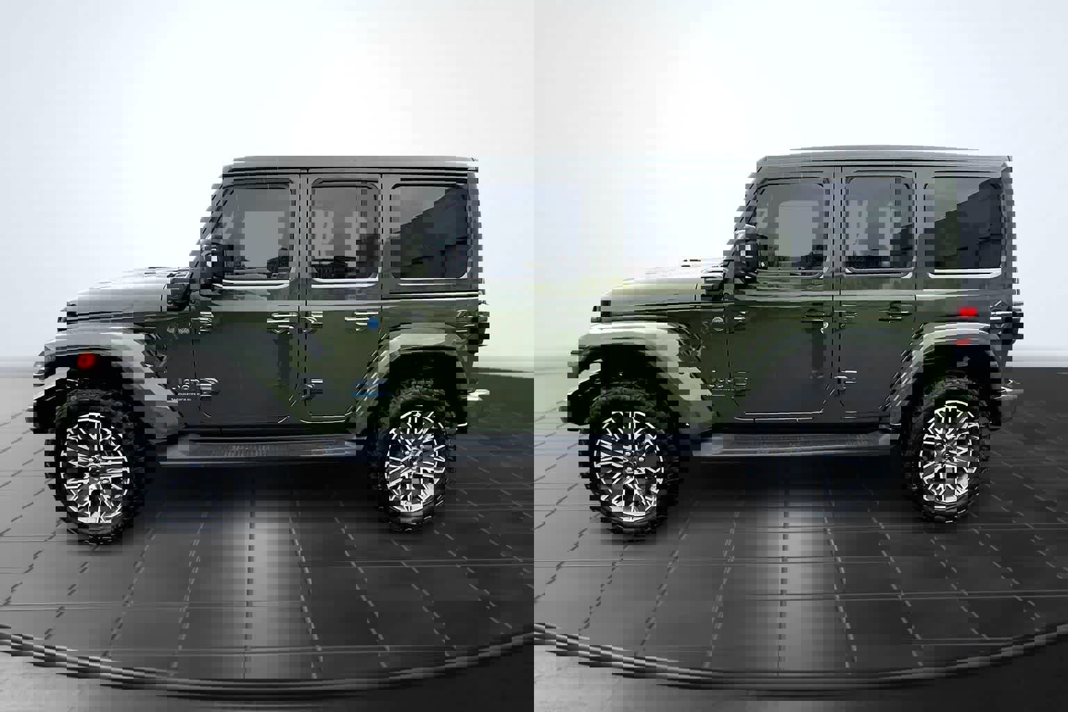 Used 2024 Jeep Wrangler High Altitude image 3