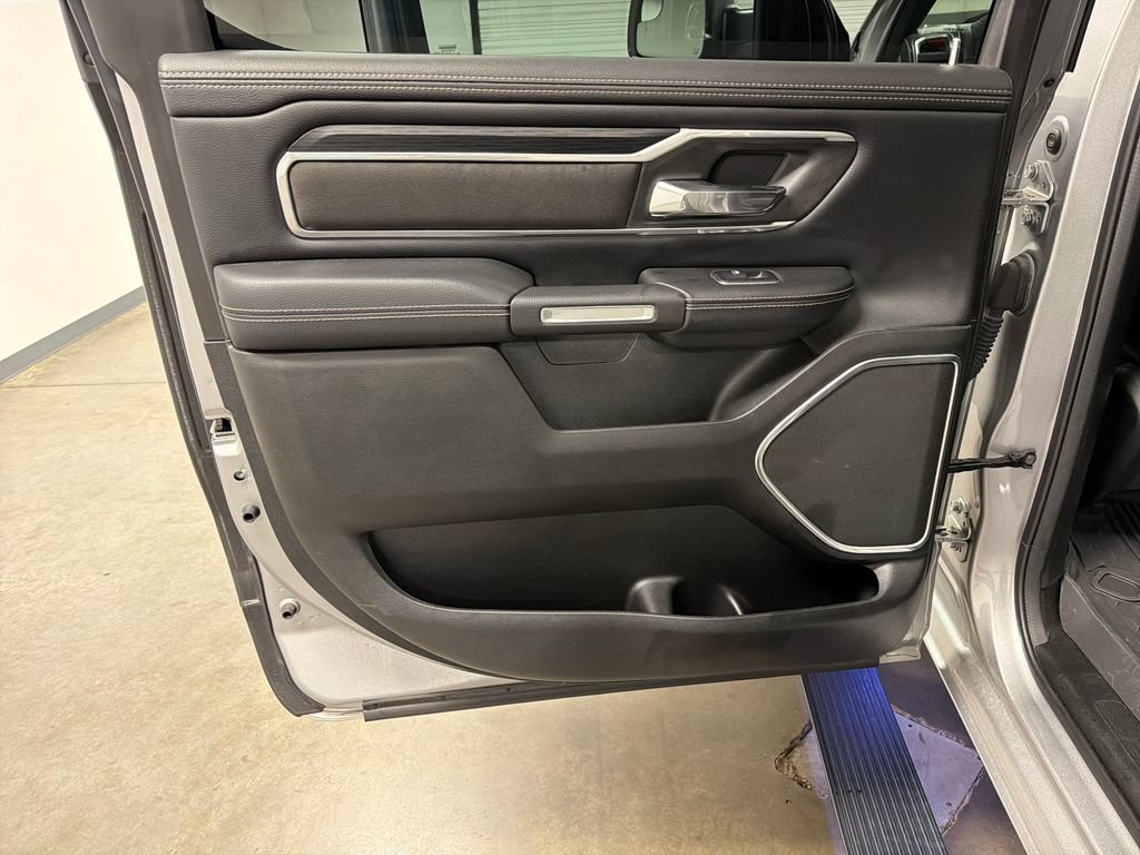 Used 2023 RAM 1500 Laramie AWD/4WD image 27