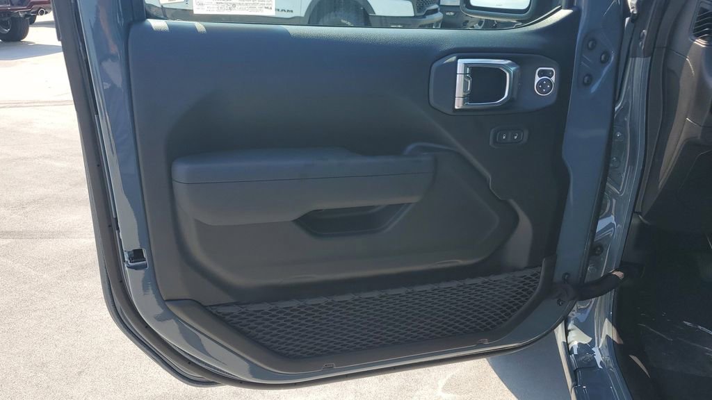 New 2025 Jeep Wrangler Sport S image 19