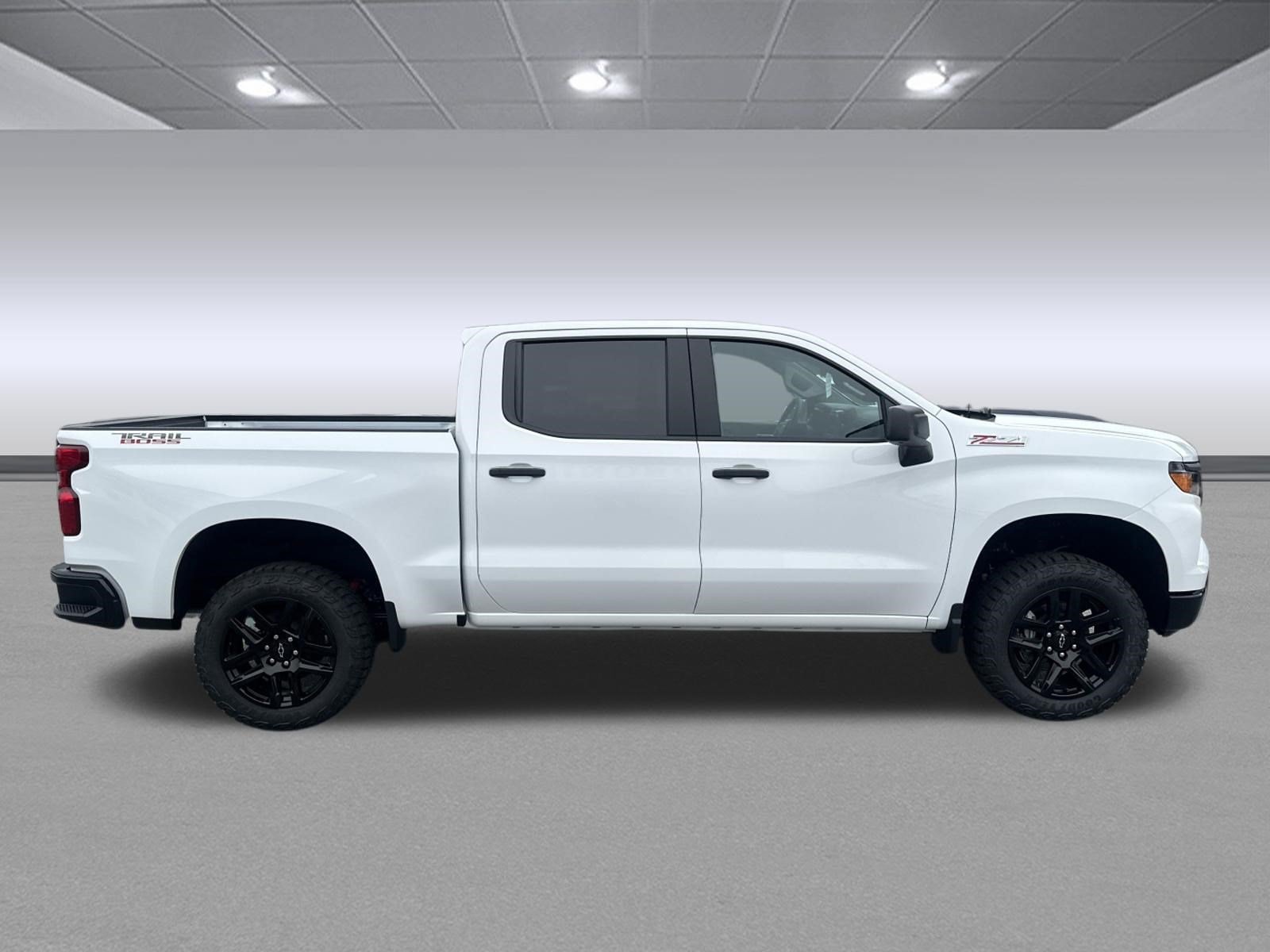 New 2026 Chevrolet Silverado 1500 Custom Trail Boss w/ LPO, Dark Essentials Package AWD/4WD image 2