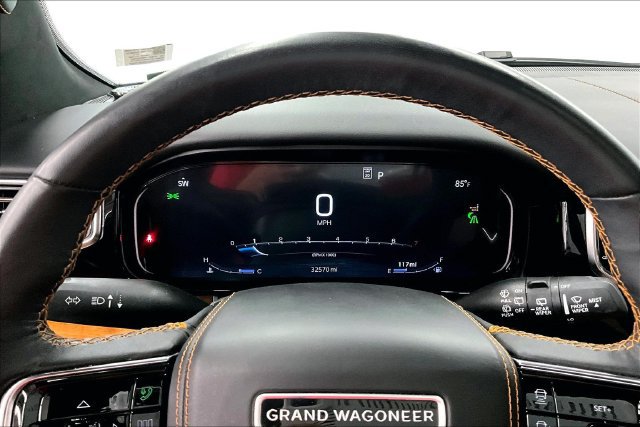 Used 2025 Jeep Grand Wagoneer L Series III w/ Rear-Seat Entertainment Group AWD/4WD image 28