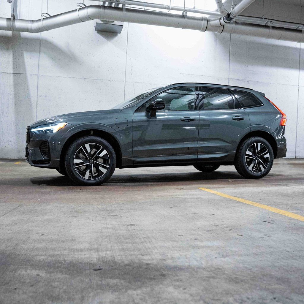 New 2026 Volvo XC60 T8 Core w/ Climate Package AWD/4WD image 3