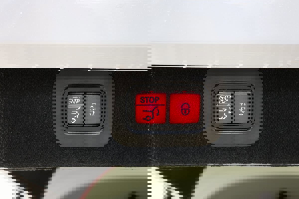 Used 2021 Aston Martin DBX image 42