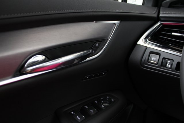 New 2025 Cadillac XT6 Luxury image 25