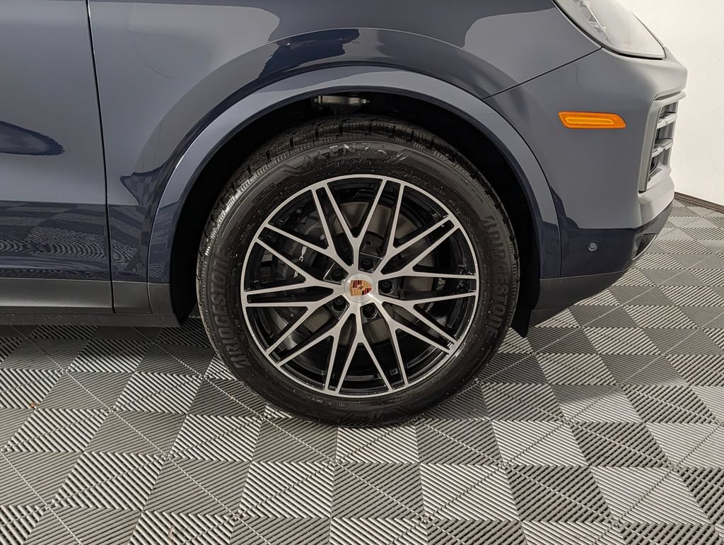 New 2026 Porsche Cayenne AWD/4WD image 14
