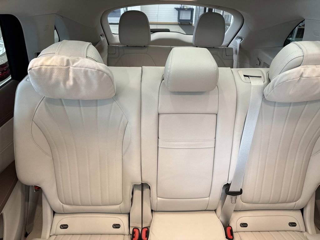 Used 2023 Mercedes-Benz EQS 450+ SUV image 9