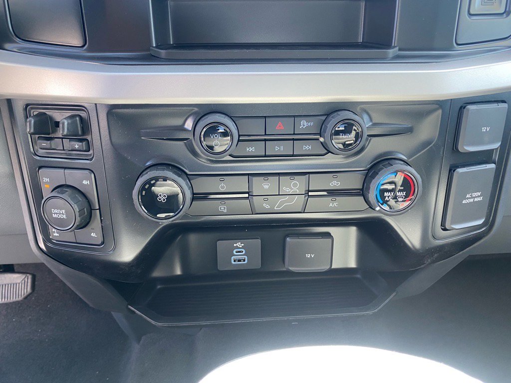 New 2025 Ford F350 XLT w/ FX4 Off-Road Package image 21
