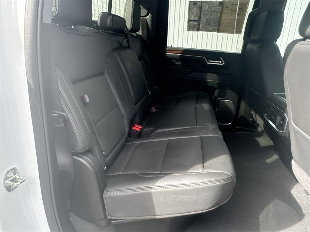 Used 2024 GMC Sierra 3500 Denali w/ Denali Reserve Package image 29