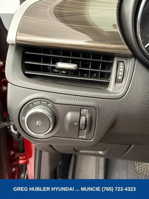 Used 2020 Buick Envision Preferred FWD image 46