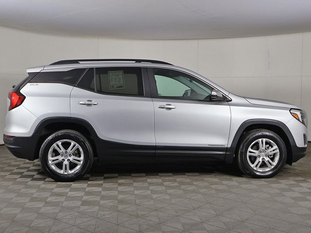 Used 2021 GMC Terrain SLE w/ Driver Convenience Package image 18