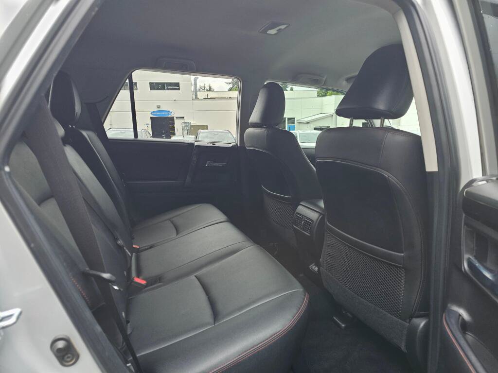 Used 2020 Toyota 4Runner TRD Off-Road Premium AWD/4WD image 13