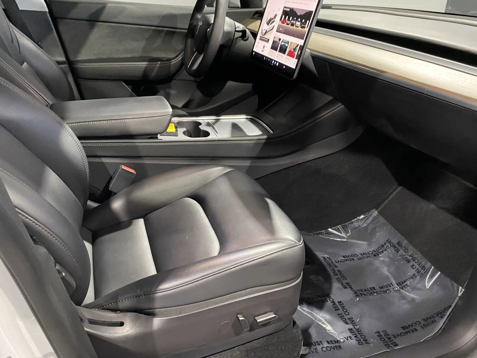 Used 2022 Tesla Model Y Long Range image 6