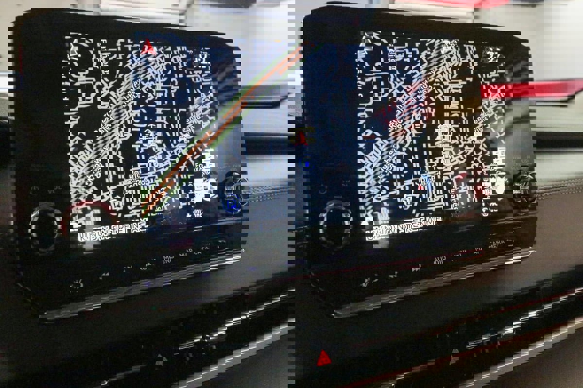 Used 2024 Mitsubishi Outlander SE image 14