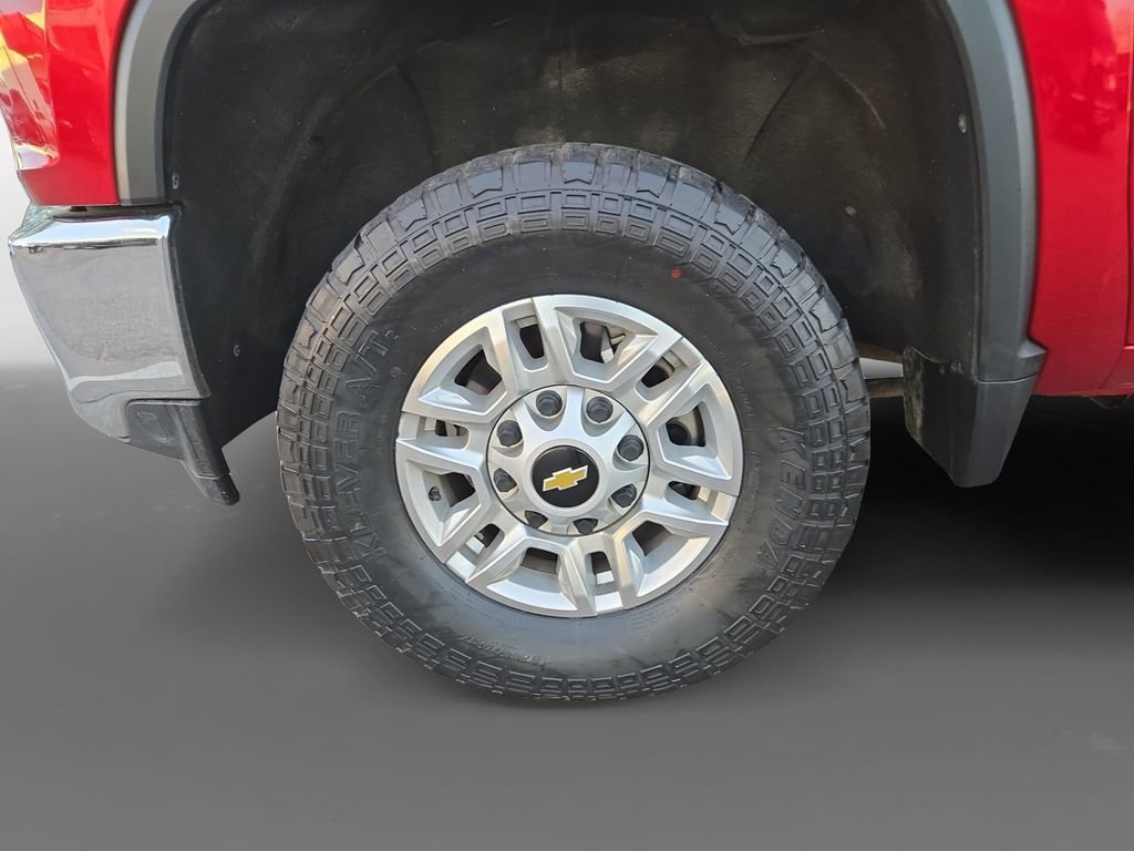 Used 2022 Chevrolet Silverado 2500 LT w/ Convenience Package image 16