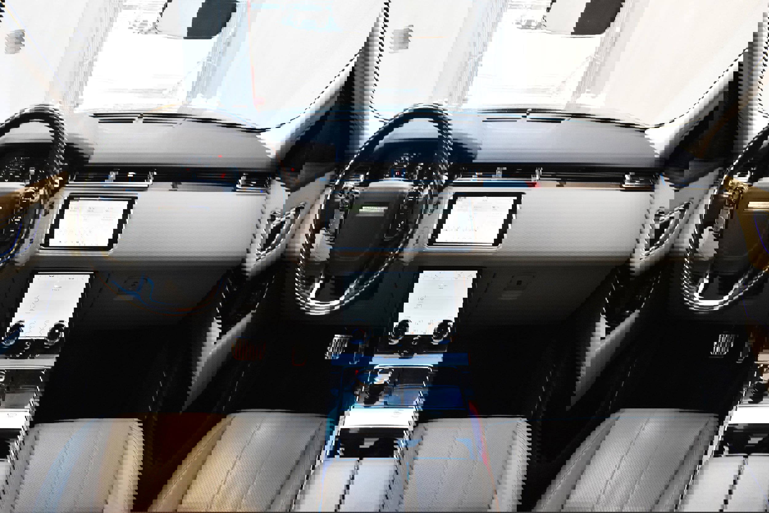 Used 2019 Land Rover Range Rover Velar R-Dynamic SE AWD/4WD image 29