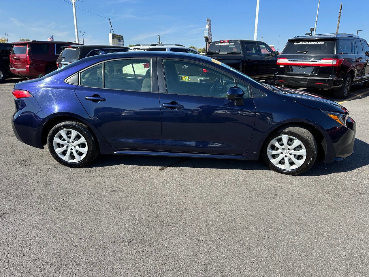 Used 2023 Toyota Corolla LE image 7