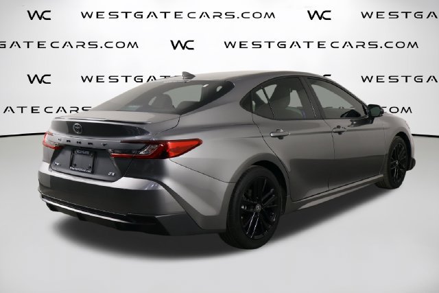 Used 2025 Toyota Camry SE w/ Convenience Package FWD image 39