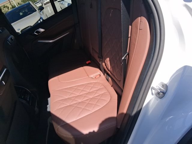 New 2026 BMW X5 sDrive40i w/ Premium Package RWD image 13