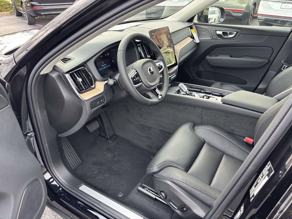 New 2026 Volvo XC60 T8 Ultra w/ Protection Package Premier image 23
