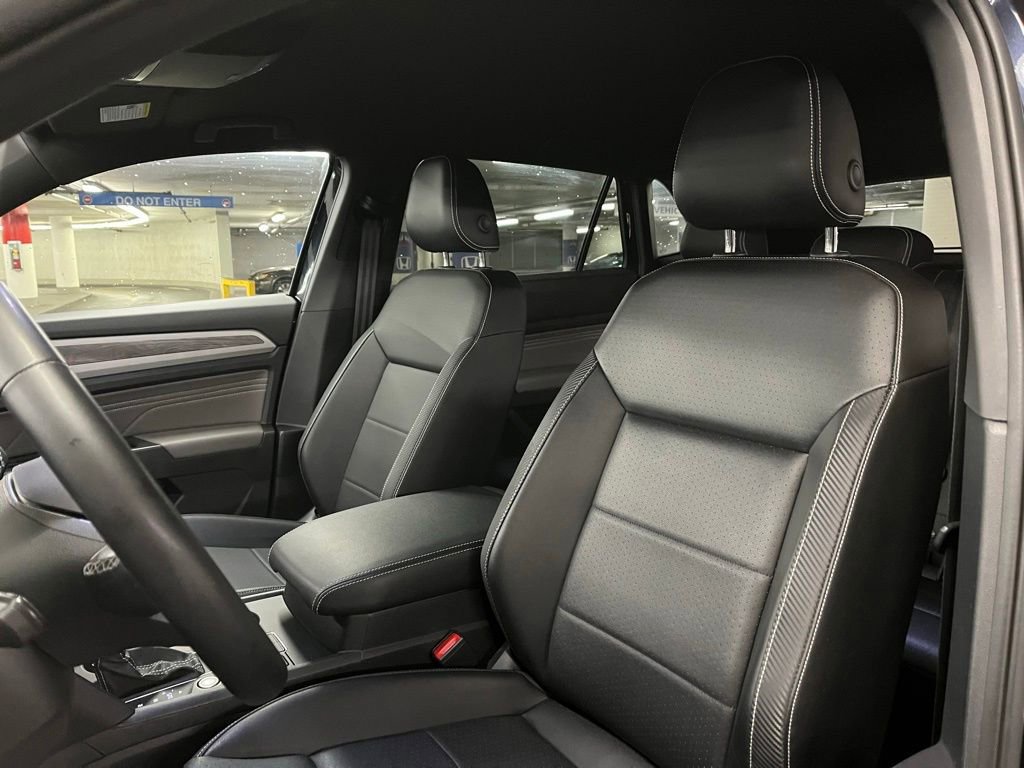Used 2022 Volkswagen Atlas Cross Sport SE image 17