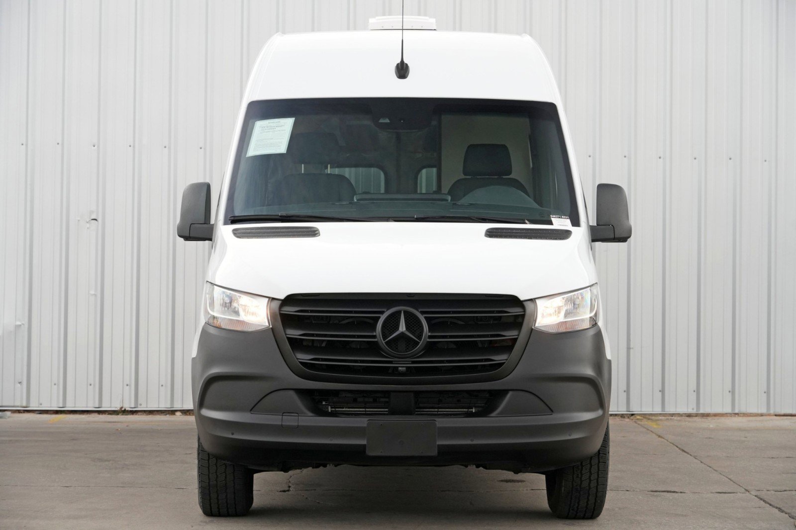 Used 2021 Mercedes-Benz Sprinter 2500 w/ Premium Plus Package image 7