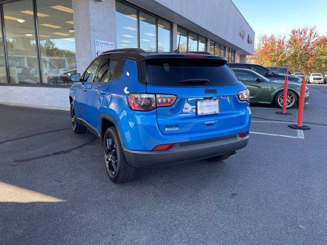 Used 2022 Jeep Compass Latitude w/ Convenience Group AWD/4WD image 7