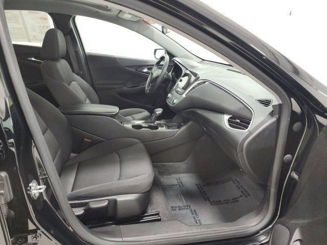 Used 2023 Chevrolet Malibu LT image 16