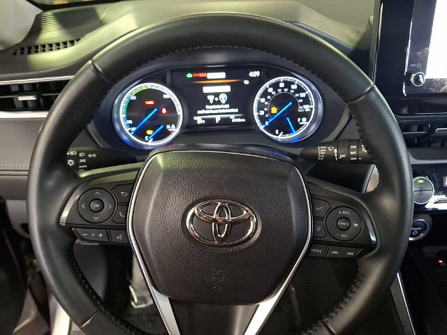 Certified 2024 Toyota Venza LE AWD/4WD image 13