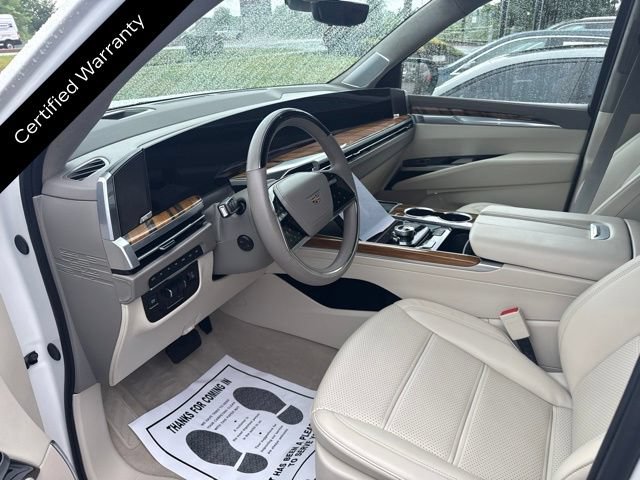 Certified 2025 Cadillac Escalade Sport Platinum AWD/4WD image 8