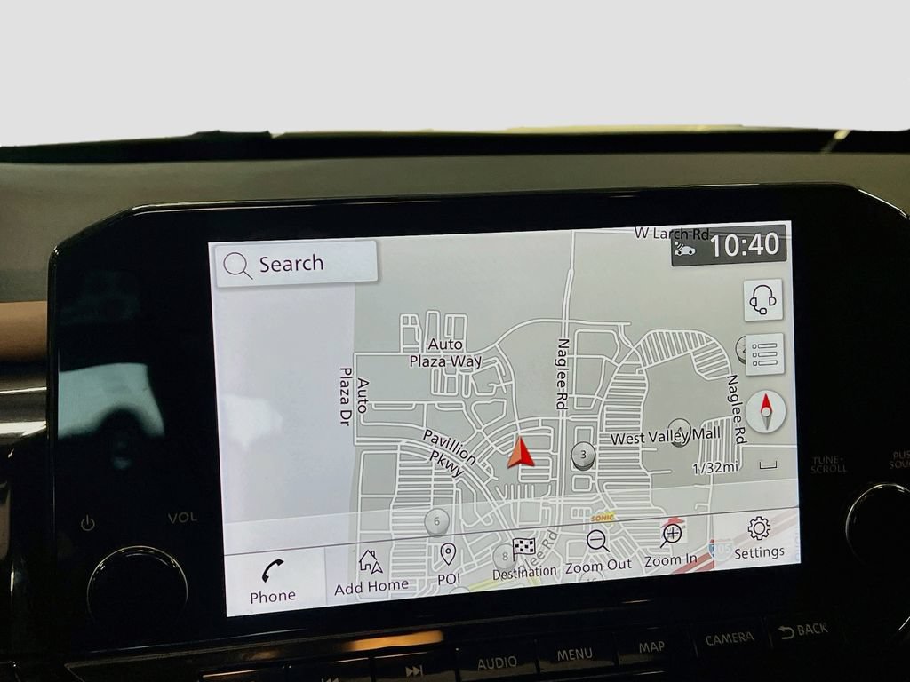 Used 2023 Nissan Pathfinder Platinum FWD image 13