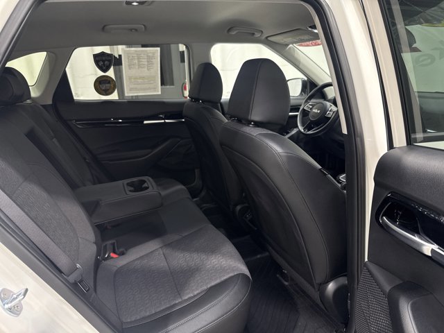 Certified 2025 Kia Seltos S FWD image 11