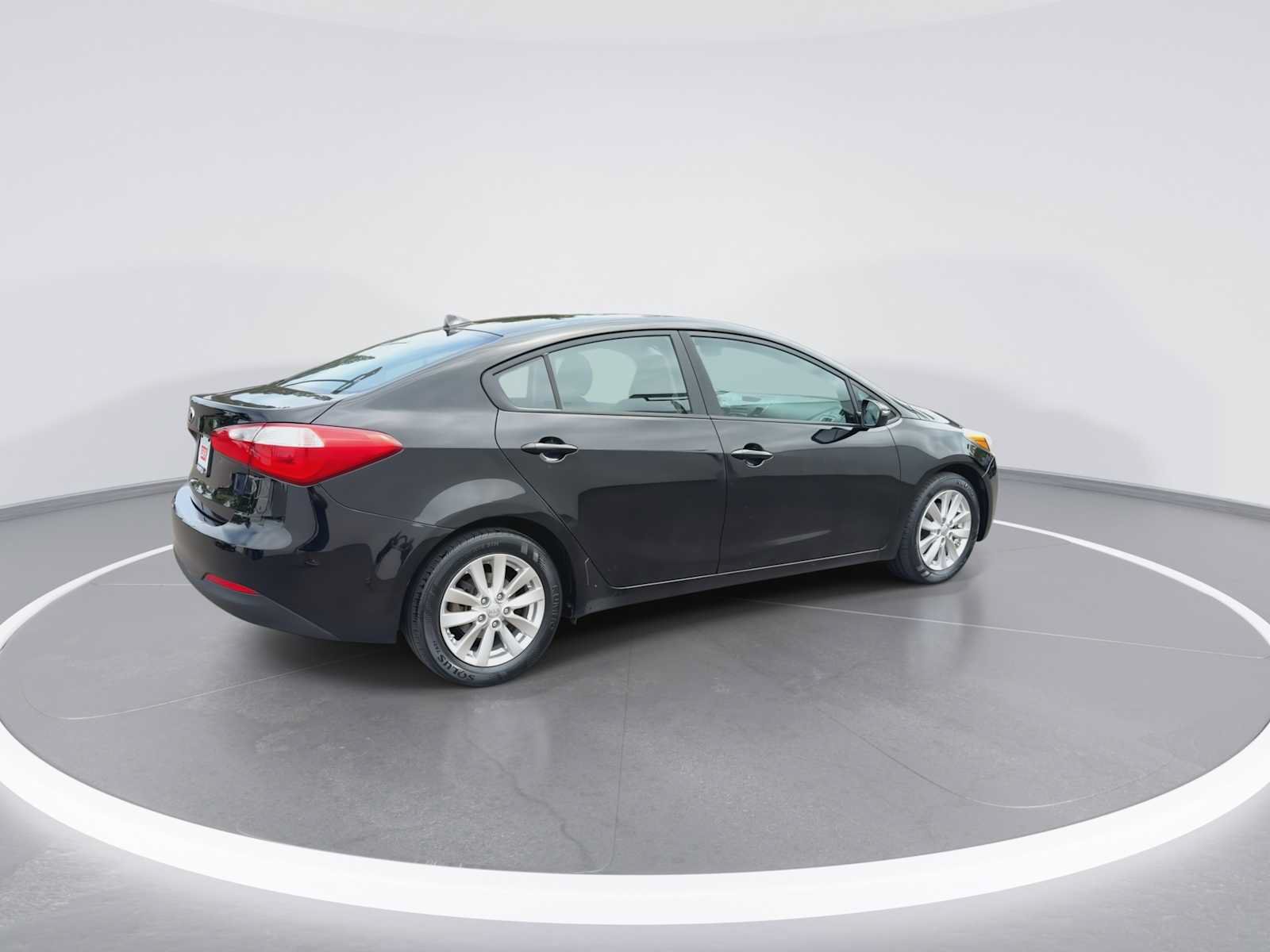 Used 2016 Kia Forte LX w/ LX Popular Plus Package FWD image 8