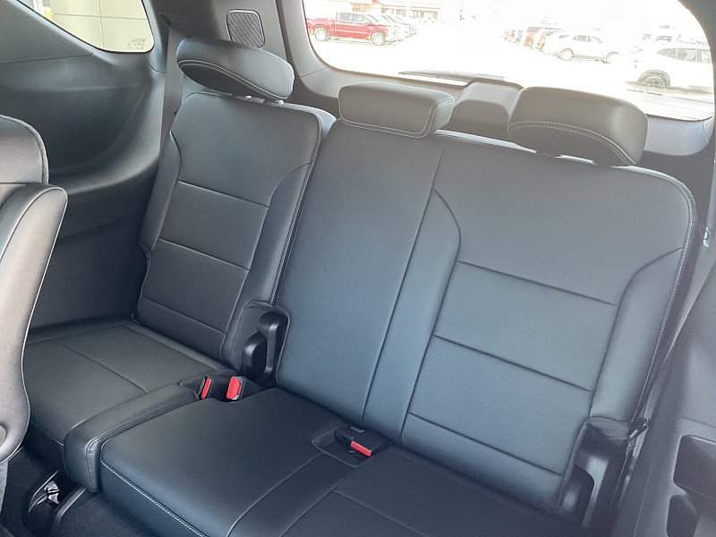 New 2026 Chevrolet Traverse LT image 14